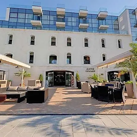 Hotel Antik *