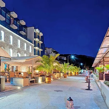 Antik Hotel *