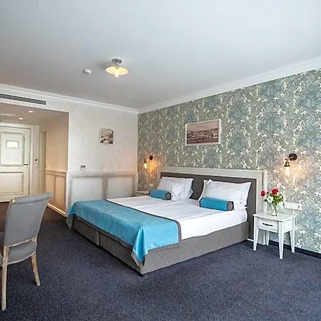 Antik Hotel *